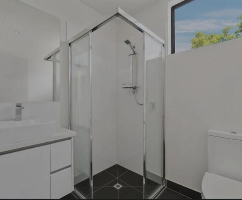 Whole property with 2 rooms for rent