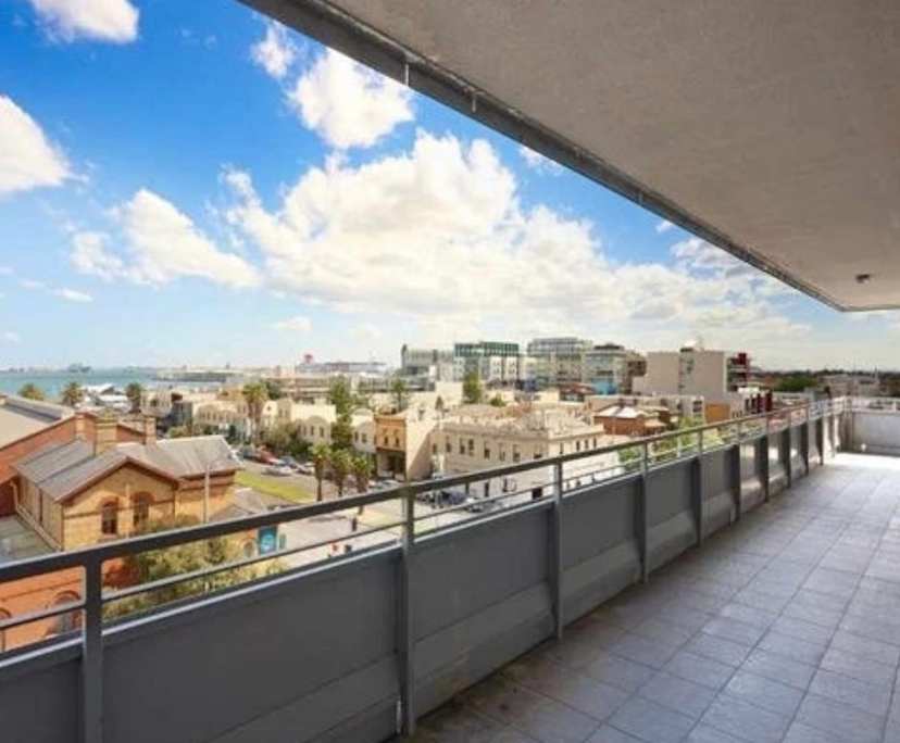 $525, Flatshare, 2 bathrooms, Port Melbourne VIC 3207