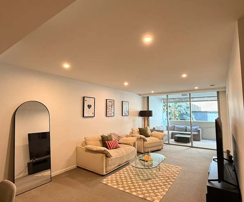 Unfurnished room with own bathroom