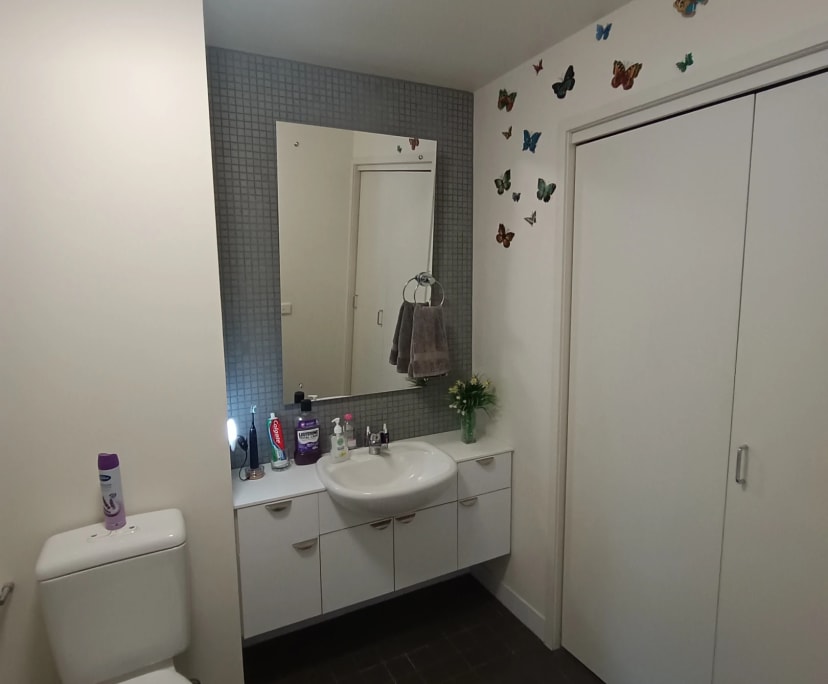 $300, Flatshare, 2 bathrooms, Melbourne VIC 3004