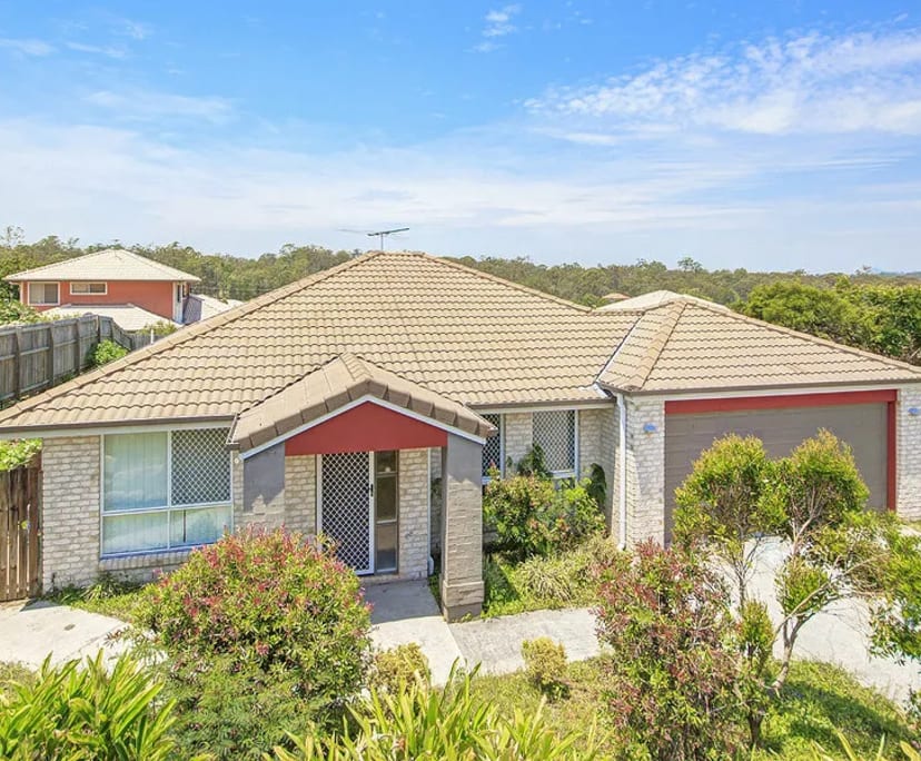 Room in a share house