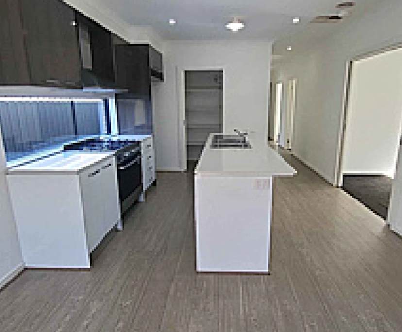 Room in a share house