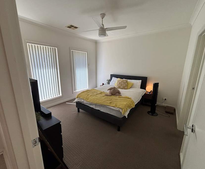 $330, Share-house, 3 bathrooms, Clearview SA 5085