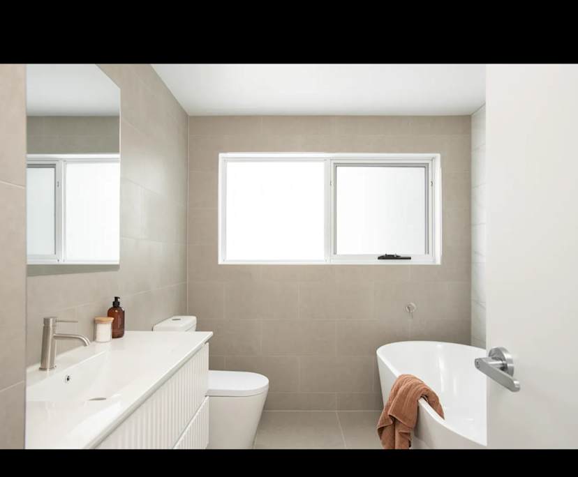 Furnished room with own bathroom