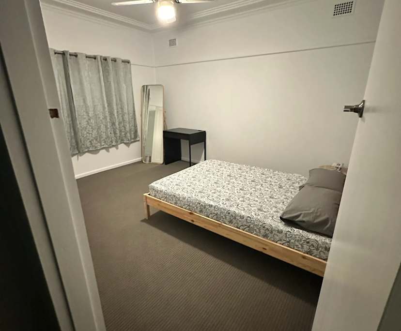 Furnished room with own bathroom
