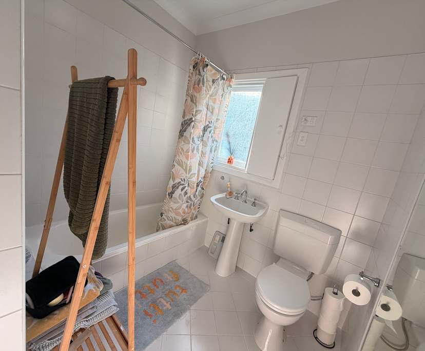 $450, Share-house, 3 bathrooms, Wembley Downs WA 6019