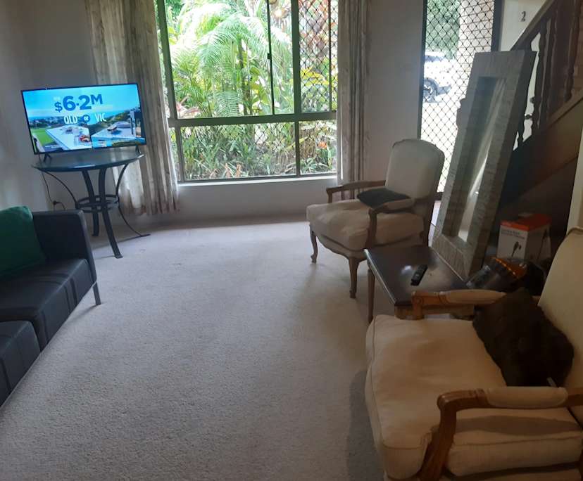 Room in a share house