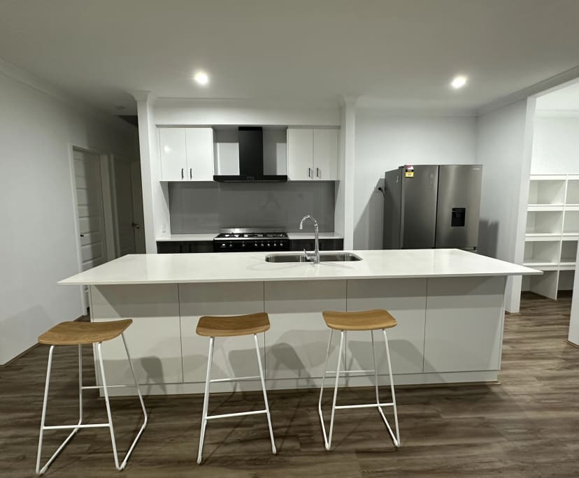 $350, Share-house, 4 bathrooms, Beckenham WA 6107