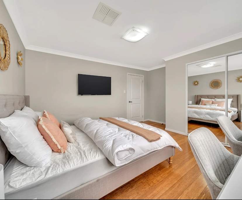 Furnished room with own bathroom