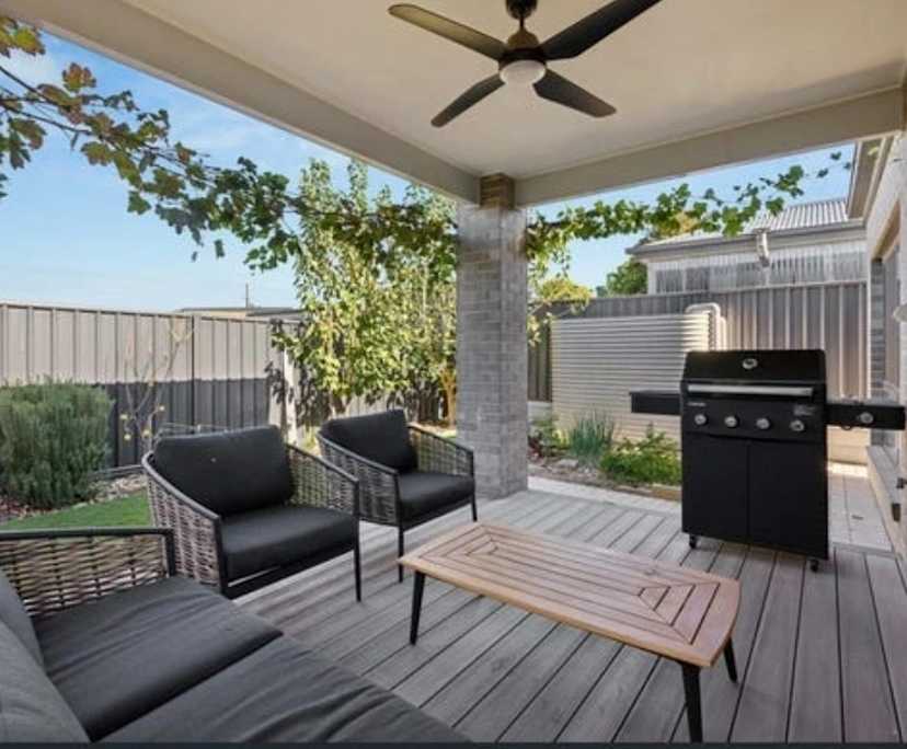 Unfurnished room in a share house