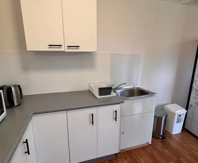 Granny Flat for Rent in Figtree, Wollongong 350,