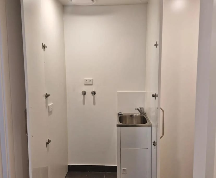 $350, Flatshare, 2 bathrooms, Oakleigh VIC 3166