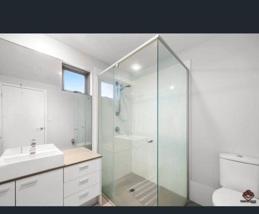 Furnished room with own bathroom