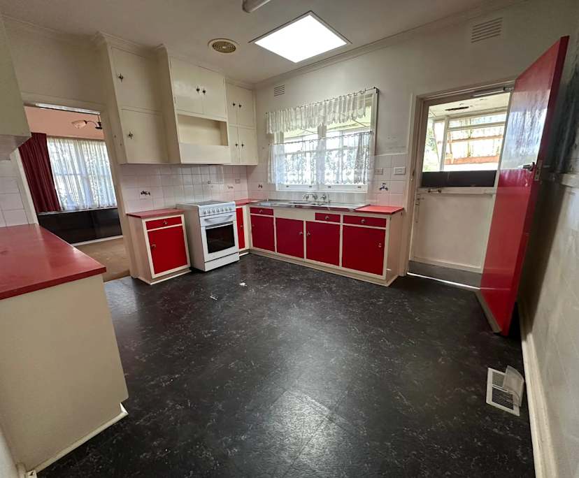 Whole property with 3 rooms for rent