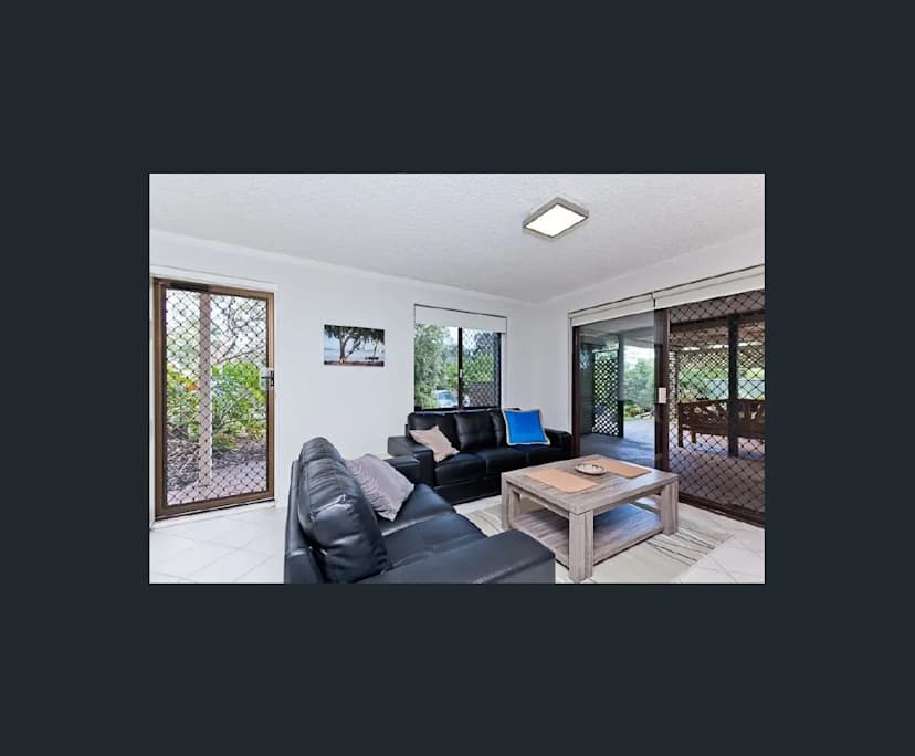 $800, Whole-property, 3 bathrooms, Applecross WA 6153