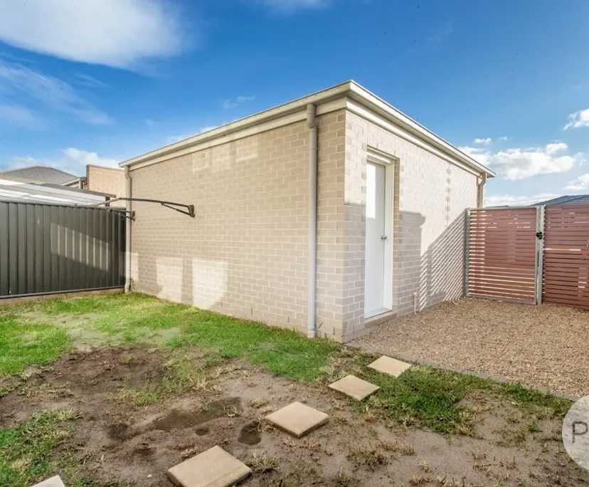 $300-385, Share-house, 3 rooms, Jordan Springs NSW 2747, Jordan Springs NSW 2747