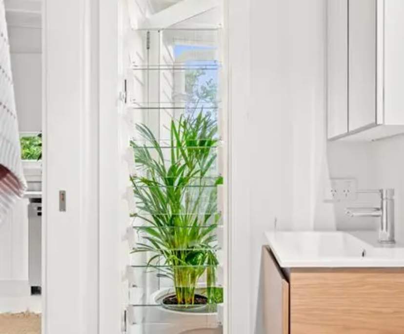 $600, Granny-flat, 1 bathroom, Freshwater NSW 2096