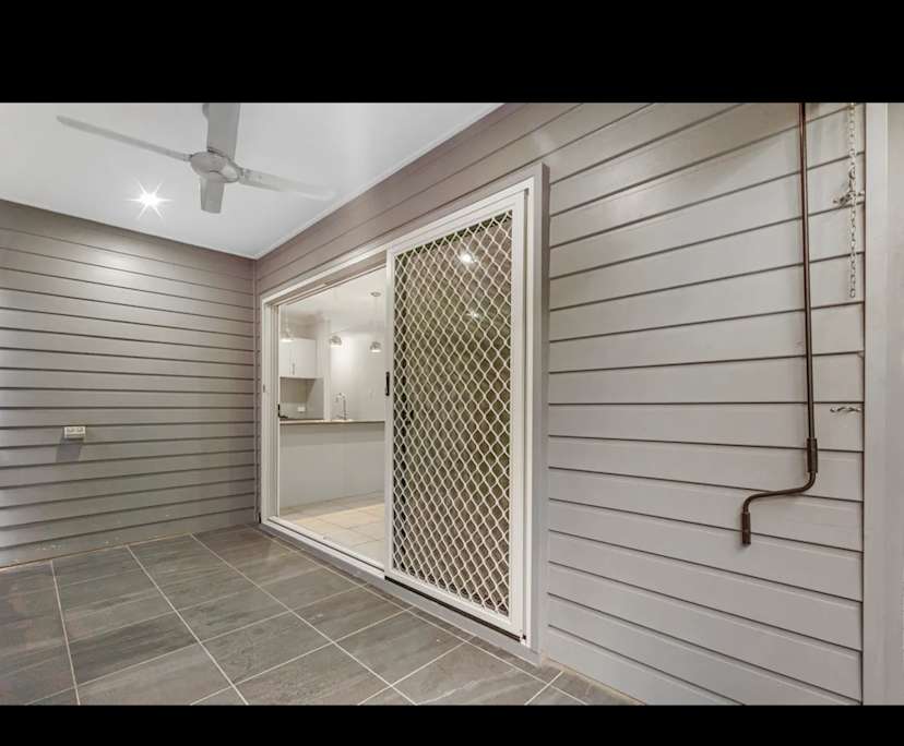 $350, Share-house, 4 bathrooms, Arundel QLD 4214