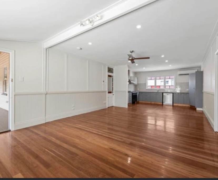 Unfurnished room in a share house