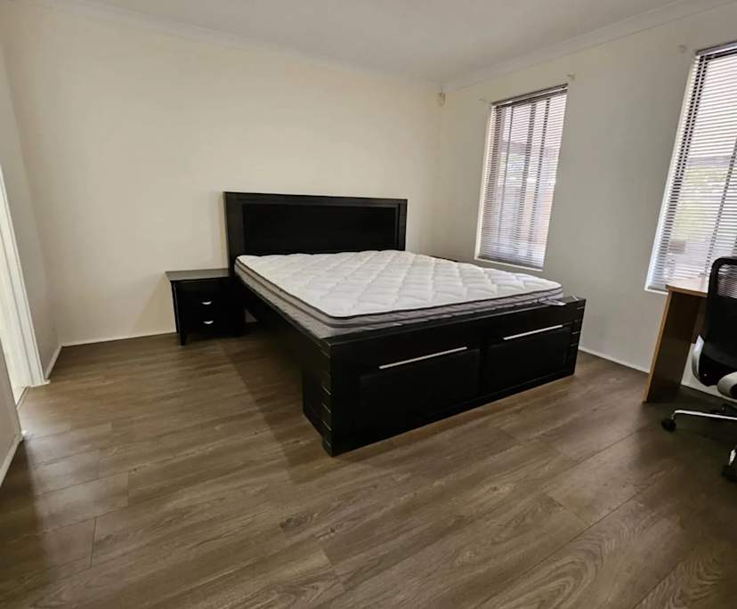 $285, Share-house, 4 bathrooms, Success WA 6164