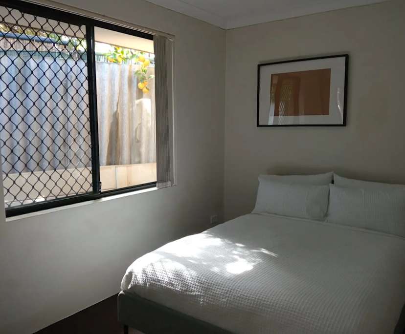 $300, Share-house, 6 bathrooms, Saint James WA 6102