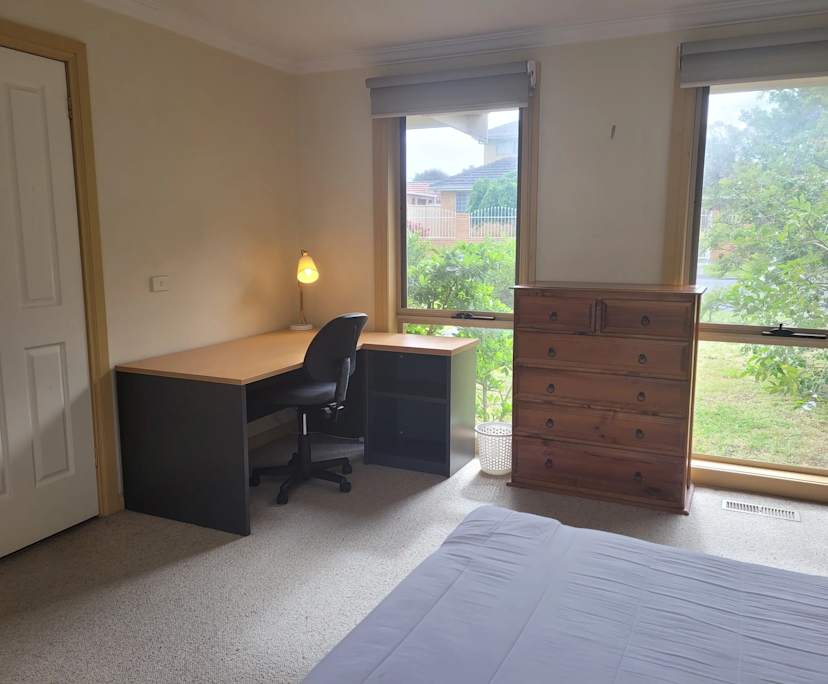 Furnished room in a share house