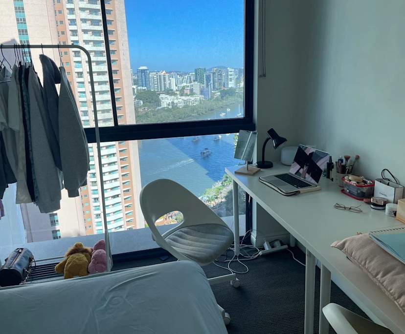 Furnished room with own bathroom