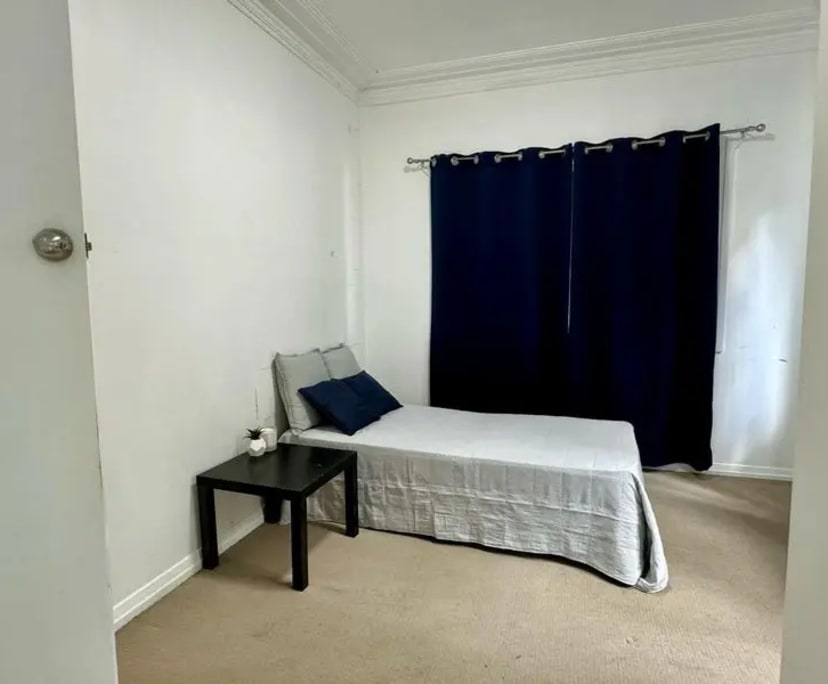 $295, Share-house, 5 bathrooms, Saint Lucia QLD 4067