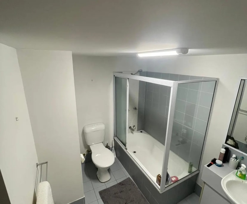 $340, Share-house, 3 bathrooms, Burleigh Heads QLD 4220