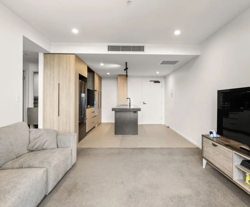 Room for Rent in Woolloongabba, Brisbane 350, Unf...