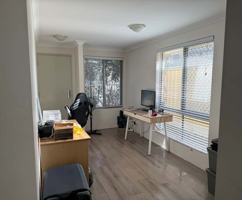 Unfurnished room in a share house