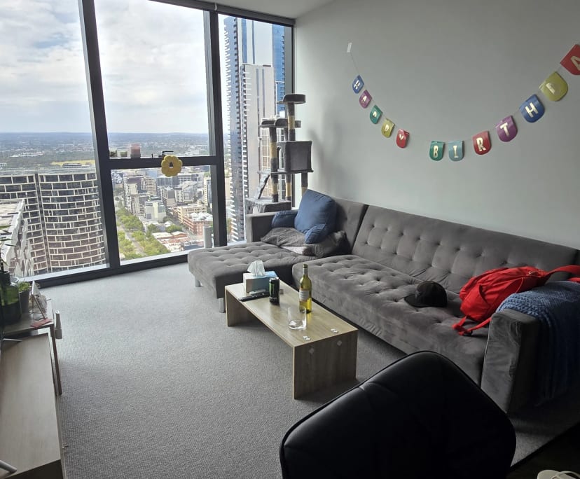 Furnished room in a flatshare