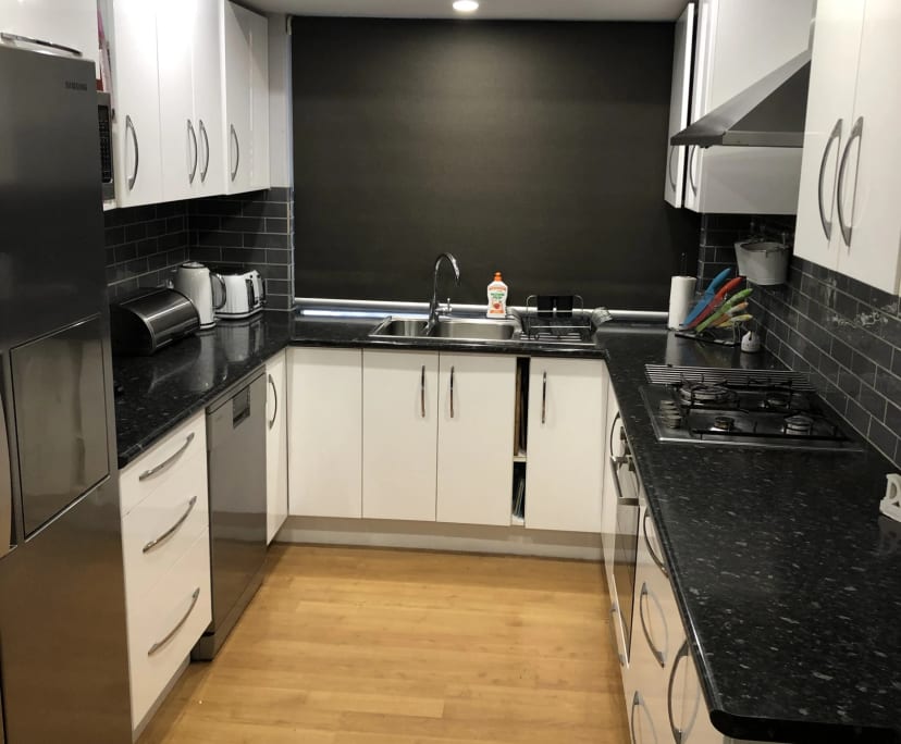 Furnished room in a share house