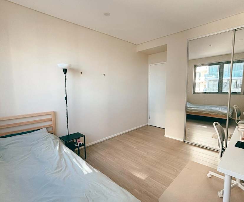 Unfurnished room with own bathroom
