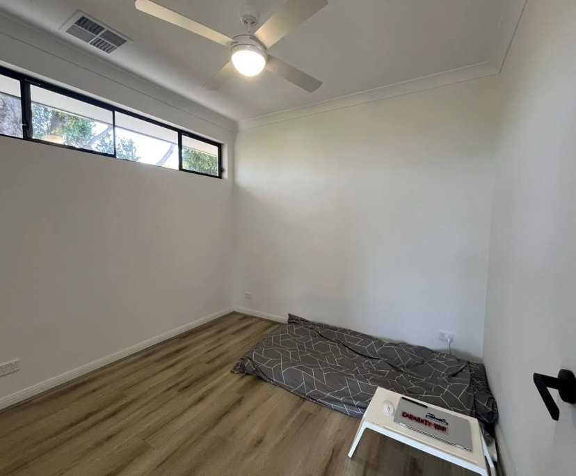 Room in a share house