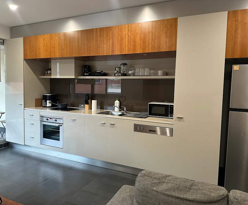 Furnished room in a flatshare
