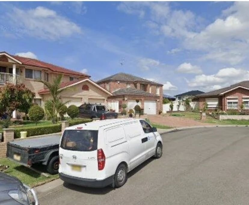$300, Homestay, 4 bathrooms, Prestons NSW 2170