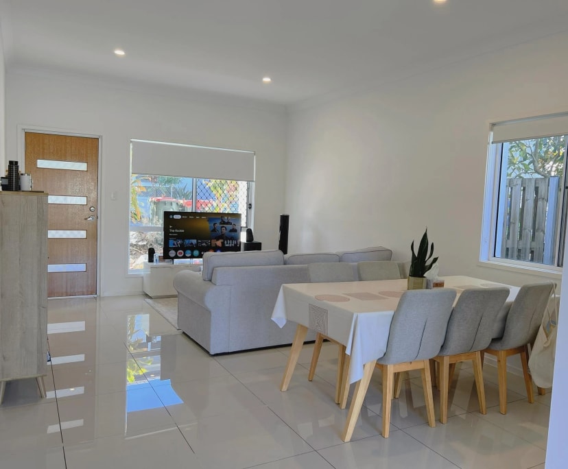 $245, Share-house, 3 bathrooms, Calamvale QLD 4116