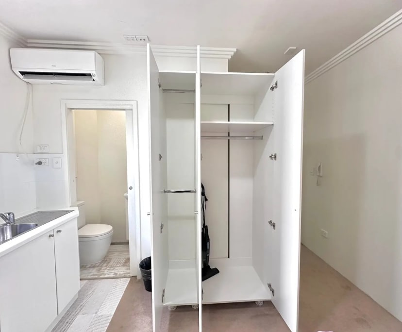 $700, Flatshare, 2 bathrooms, Potts Point NSW 2011
