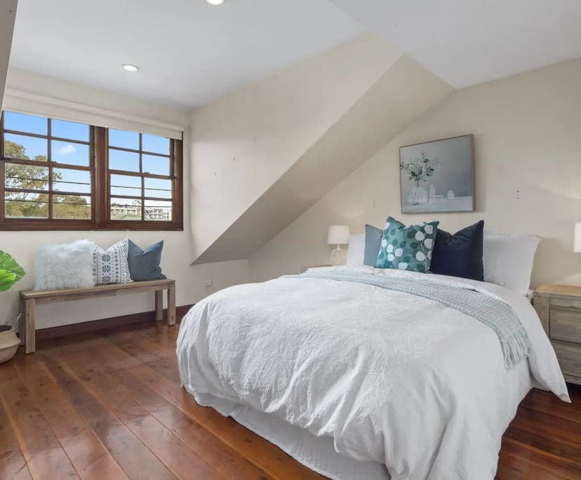Room in a share house