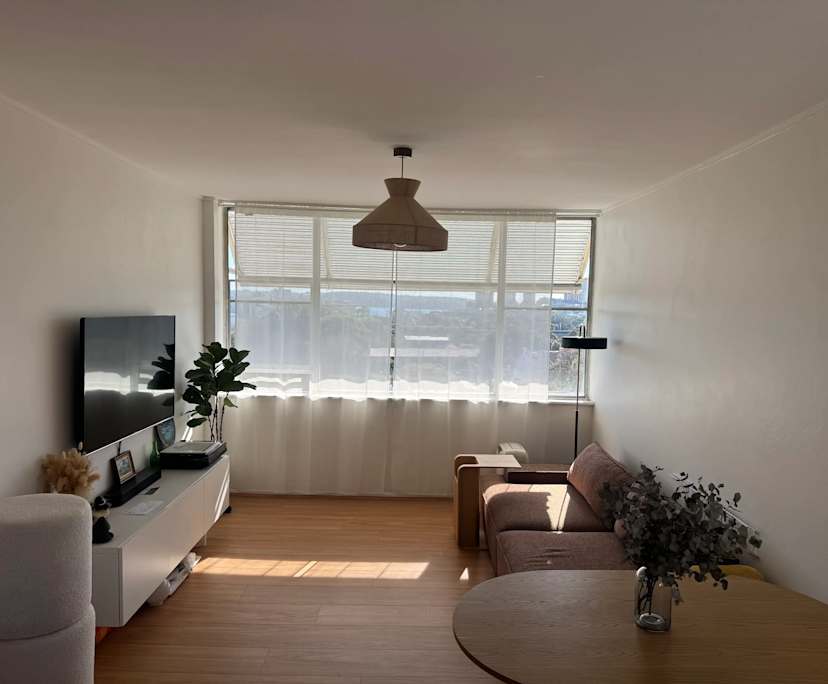 Furnished room in a flatshare
