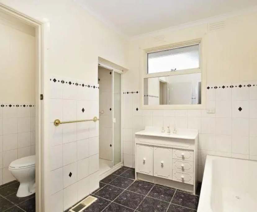 $210, Share-house, 4 bathrooms, Burwood VIC 3125