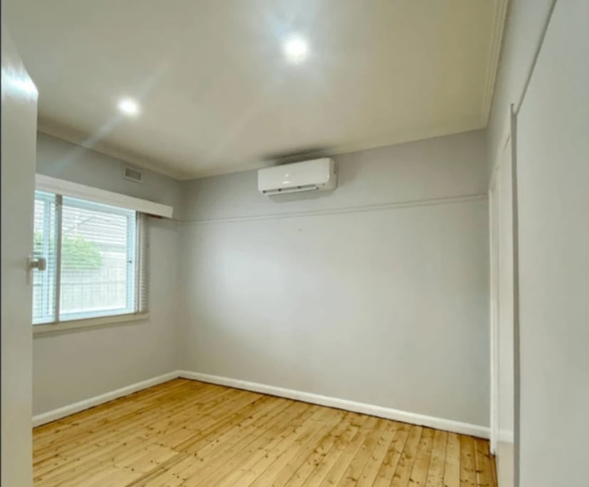 Unfurnished room in a share house