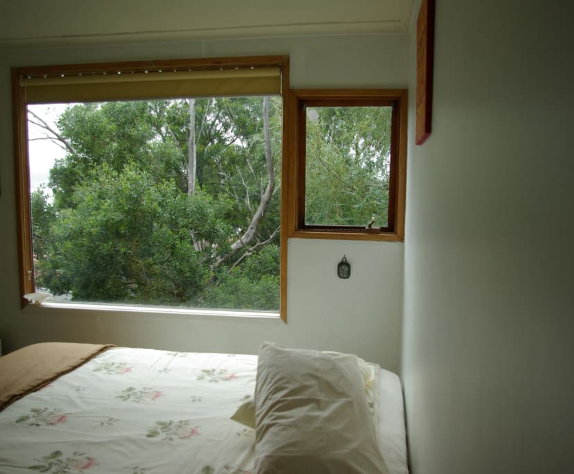 $450, Whole-property, 2 bathrooms, Sandy Bay TAS 7005