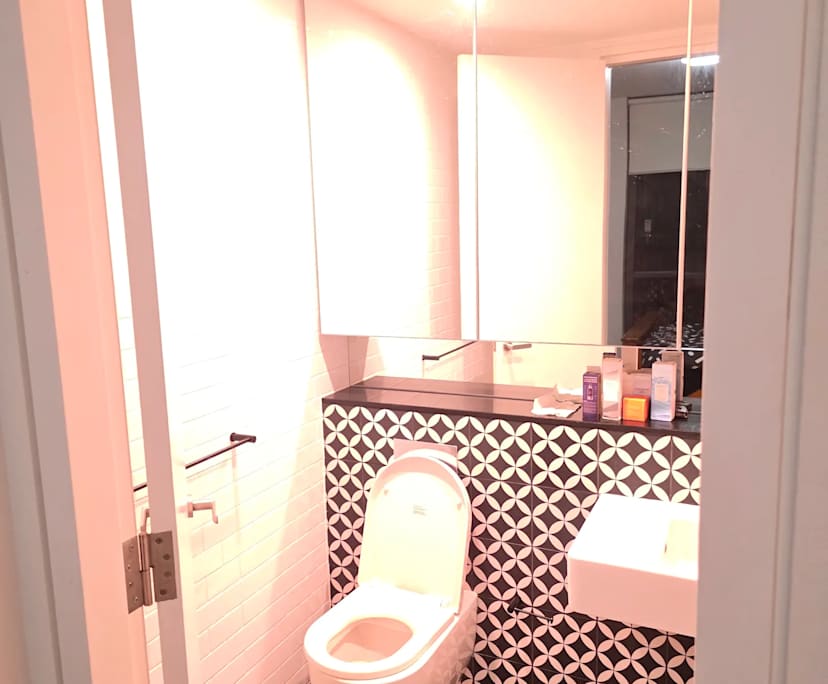 $550, Flatshare, 2 bathrooms, Erskineville NSW 2043