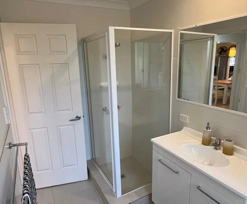 $350, Share-house, 3 bathrooms, Suffolk Park NSW 2481