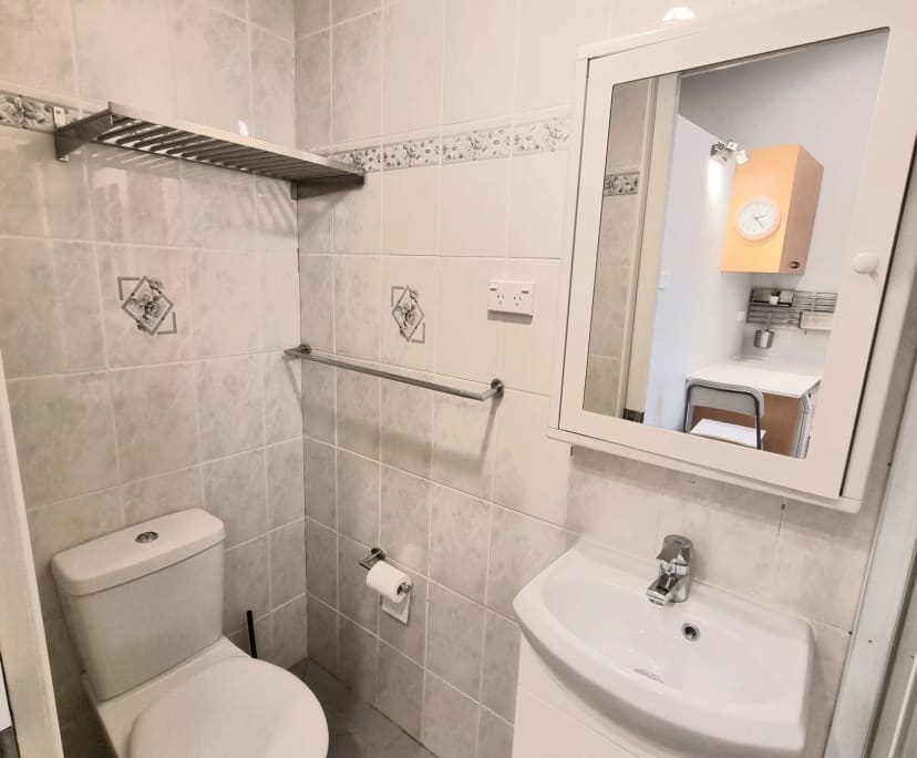 $670, Studio, 1 bathroom, Glebe NSW 2037