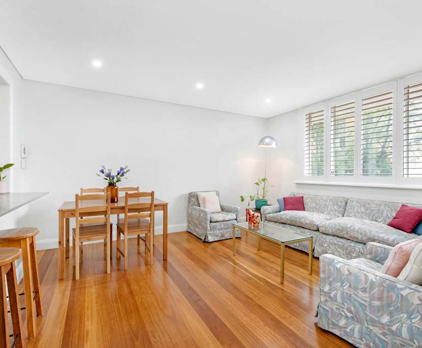 Furnished room with own bathroom