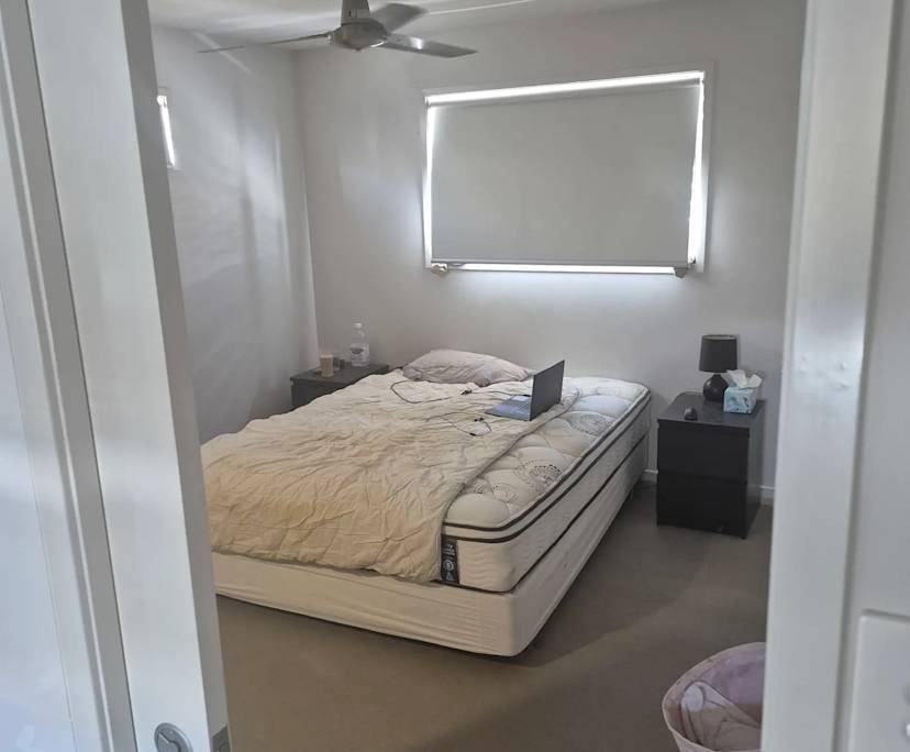$300-330, Student-accommodation, 2 rooms, Dakabin QLD 4503, Dakabin QLD 4503