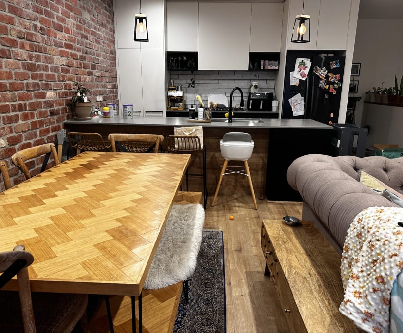 Room in a share house